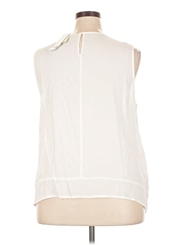 Skies Are Blue Sleeveless T-Shirt (view 2)