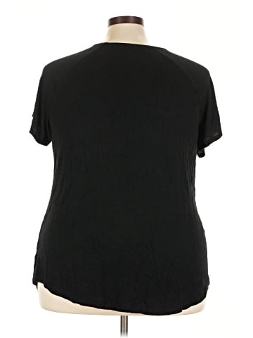 Lane Bryant Outlet Short Sleeve T-Shirt (view 2)