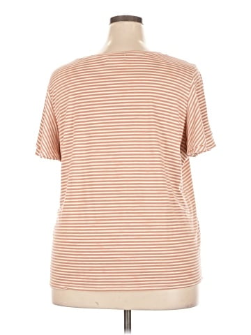 Nine Britton Short Sleeve T-Shirt (view 2)