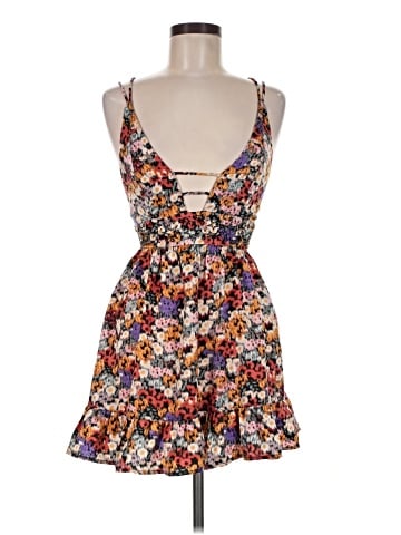 Urban Outfitters Casual Dress (view 1)