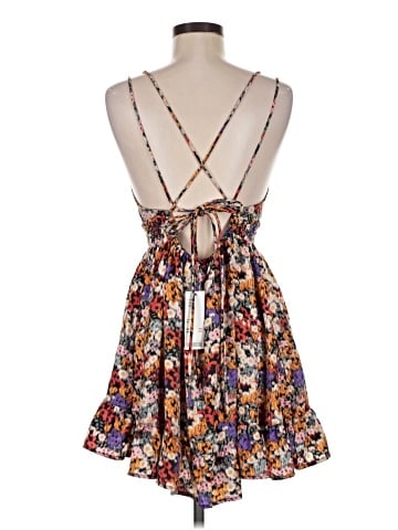 Urban Outfitters Casual Dress (view 2)
