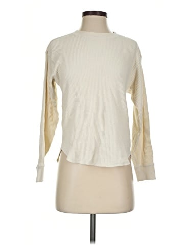 Uniqlo Turtleneck Sweater (view 1)