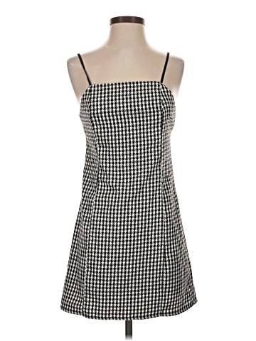 Urban Outfitters Casual Dress (view 1)
