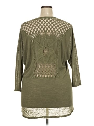 Maurices 3/4 Sleeve T-Shirt (view 2)