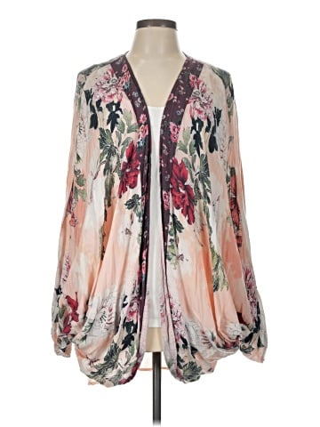 Floreat Kimono (view 1)