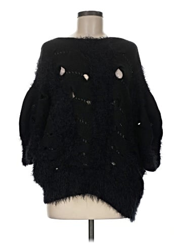 Alberto Makali Poncho (view 1)