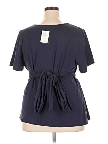 ELOQUII Short Sleeve Top (view 2)