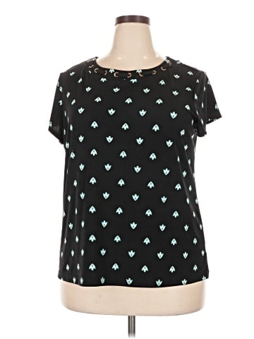 Liz Claiborne Short Sleeve T-Shirt (view 1)