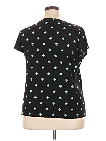 Liz Claiborne Short Sleeve T-Shirt (view 2)