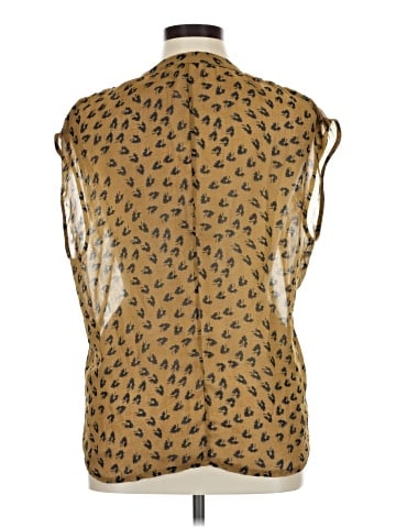 Kenar Sleeveless Blouse (view 2)