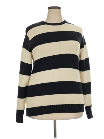 Brandy Melville Pullover Sweater (view 1)