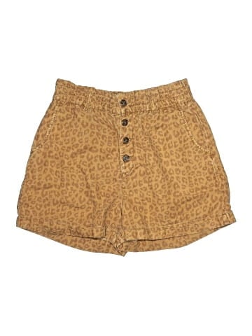 Gap Shorts (view 1)