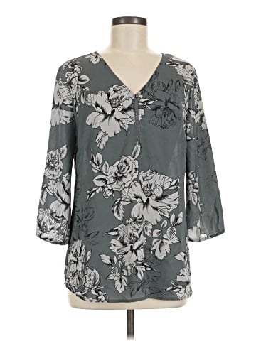 Maurices 3/4 Sleeve T-Shirt (view 1)