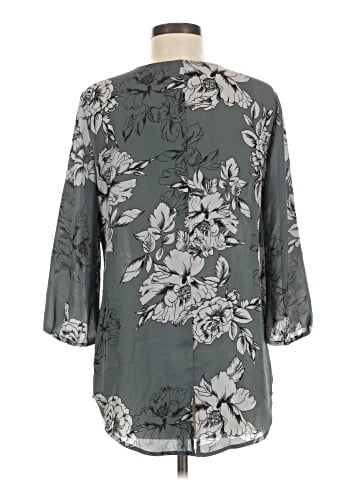 Maurices 3/4 Sleeve T-Shirt (view 2)