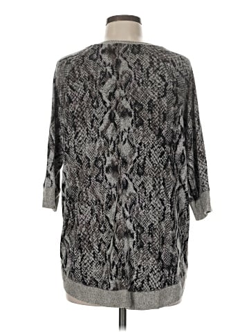 Maurices 3/4 Sleeve T-Shirt (view 2)