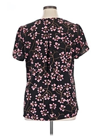 Anyally Short Sleeve Blouse (view 2)