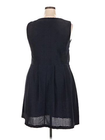 En Focus Casual Dress (view 2)
