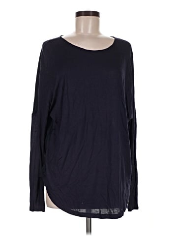 Vince. Long Sleeve Top (view 1)