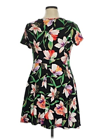 Forever 21 Casual Dress (view 2)