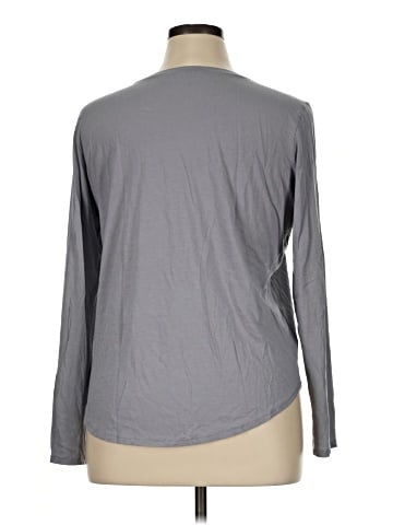 Vince. Long Sleeve T-Shirt (view 2)