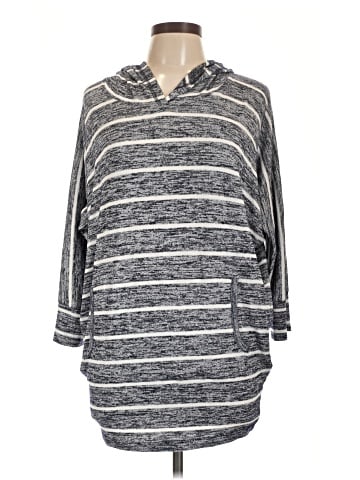 Market and Spruce Poncho (view 1)