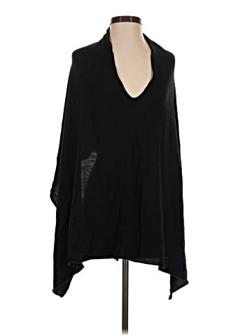 Kerisma Poncho (view 1)