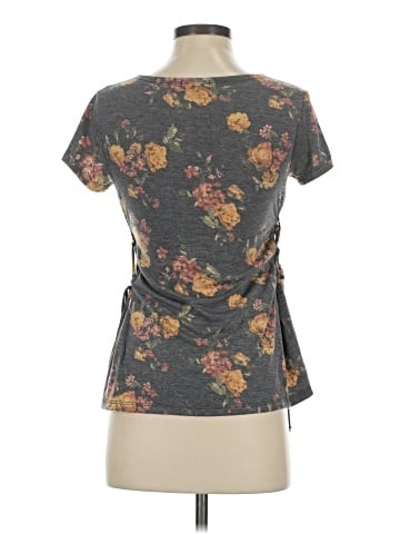 Maurices Short Sleeve T-Shirt (view 2)
