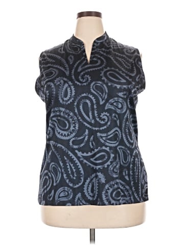 Nike Sleeveless Blouse (view 1)