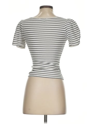 Forever 21 Short Sleeve T-Shirt (view 2)