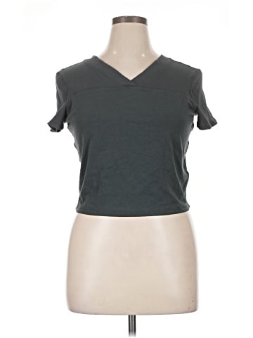 Vuori Short Sleeve T-Shirt (view 1)