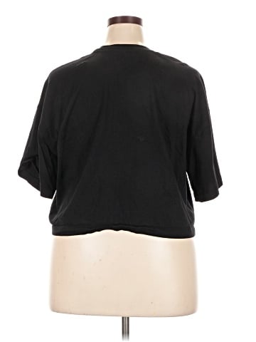 Old Navy Short Sleeve T-Shirt (view 2)