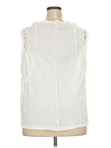 Maurices Sleeveless T-Shirt (view 2)