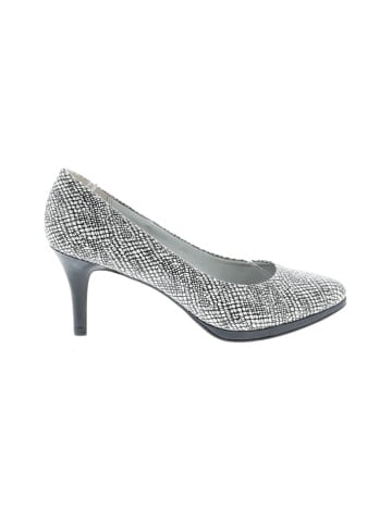 Kelly & Katie Heels (view 1)