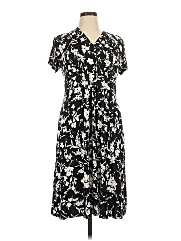 Croft & Barrow Casual Dress (view 1)