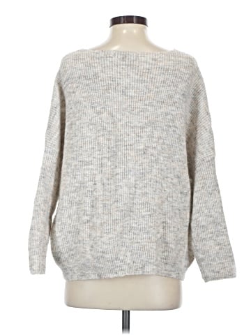 Romeo & Juliet Couture Pullover Sweater (view 2)