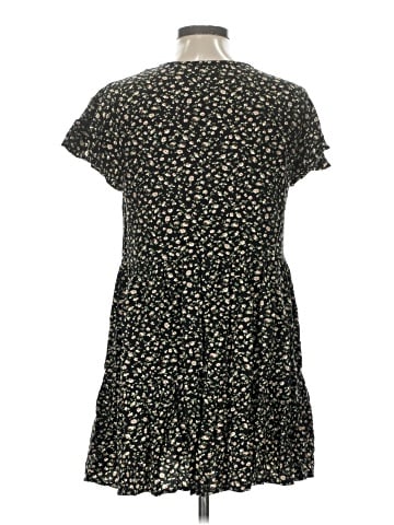 Dress Forum Short Sleeve Top (view 2)