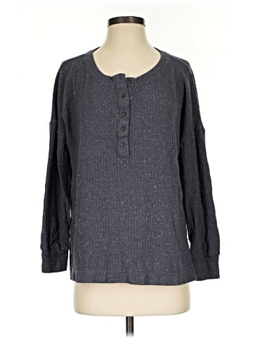 Old Navy Pullover Sweater (view 1)