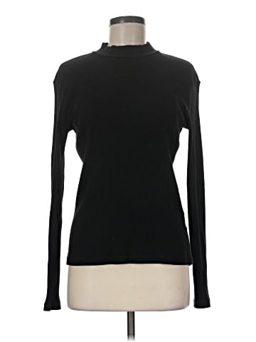 Uniqlo Turtleneck Sweater (view 1)