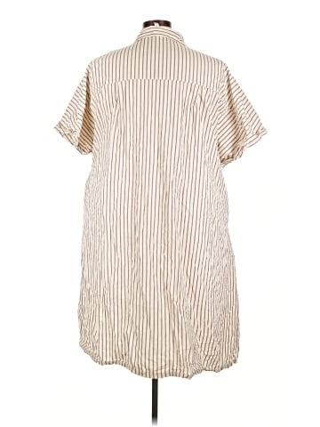 Belle Isle by Torrid Casual Dress (view 2)