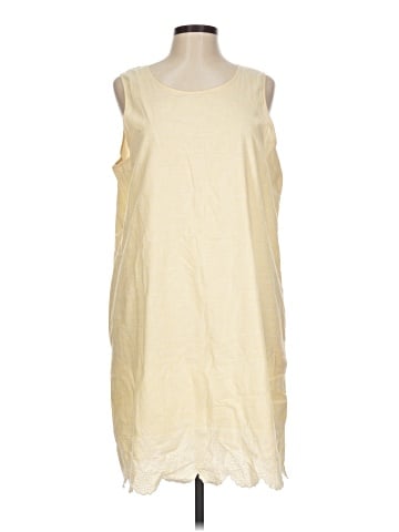Croft & Barrow Casual Dress (view 1)