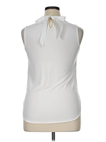 41Hawthorn Sleeveless Blouse (view 2)