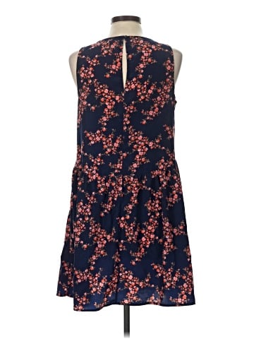Old Navy Casual Dress (view 2)