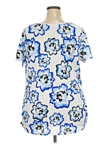 Lane Bryant Short Sleeve T-Shirt (view 2)