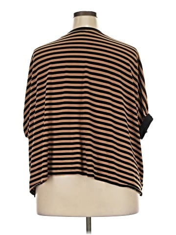 Dokotoo 3/4 Sleeve T-Shirt (view 2)