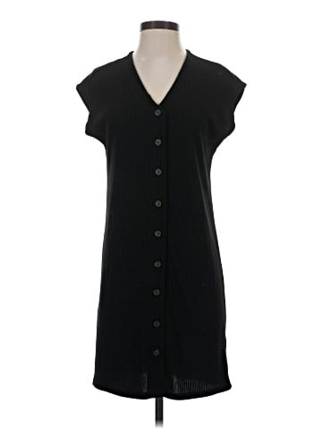 Old Navy Casual Dress (view 1)