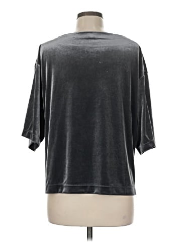 Uniqlo 3/4 Sleeve T-Shirt (view 2)