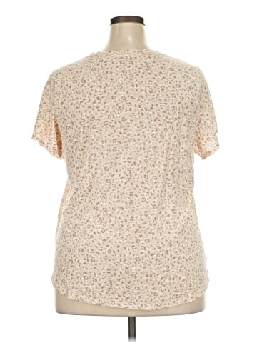 Old Navy Short Sleeve T-Shirt (view 2)
