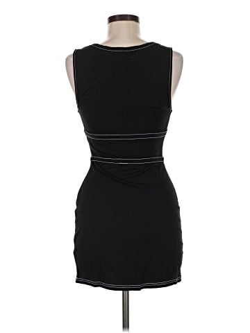 Urban Outfitters Casual Dress (view 2)