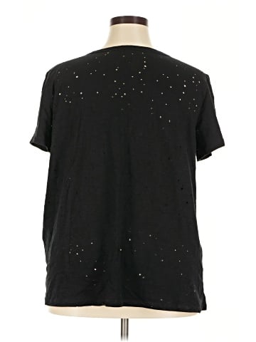 Hot Topic Short Sleeve T-Shirt (view 2)