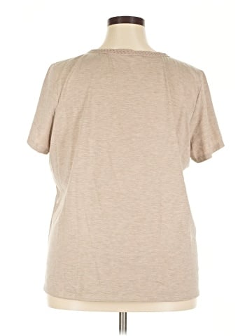 Maurices Short Sleeve T-Shirt (view 2)